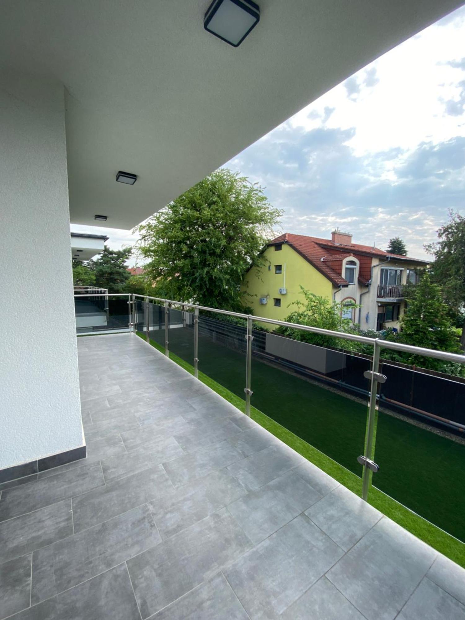 Modern Living In بودابست المظهر الخارجي الصورة