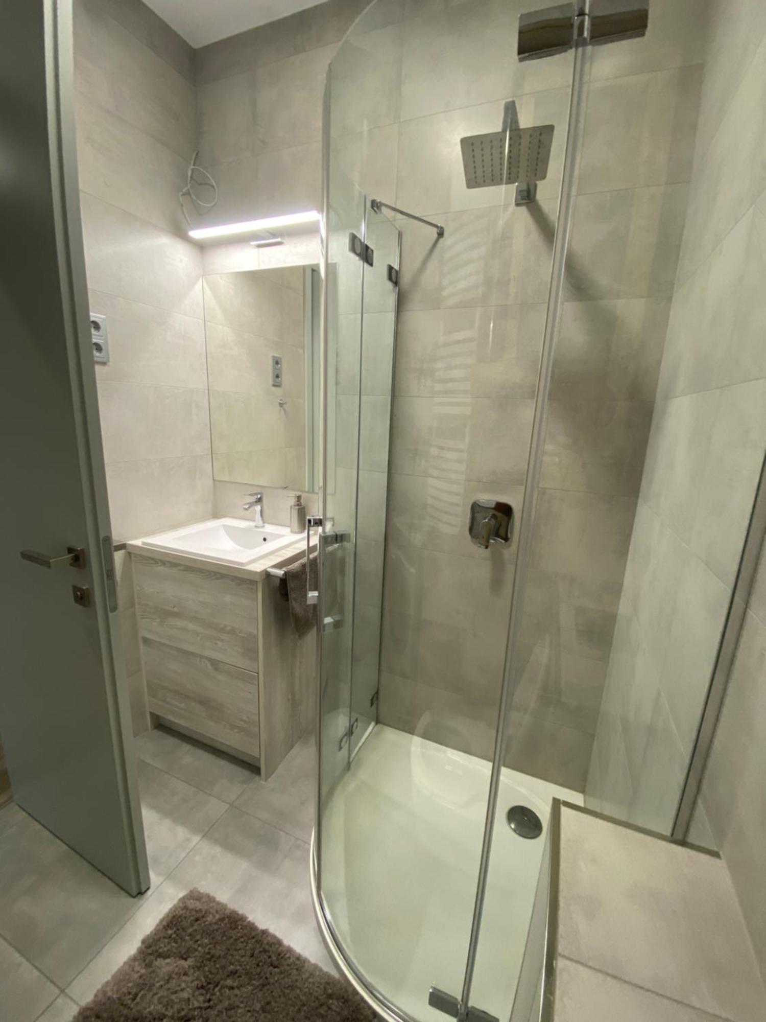 Modern Living In بودابست المظهر الخارجي الصورة